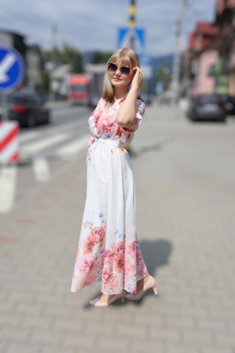 Długa sukienka z kopertowym dekoltem, wzór kwiatowy, 60% len