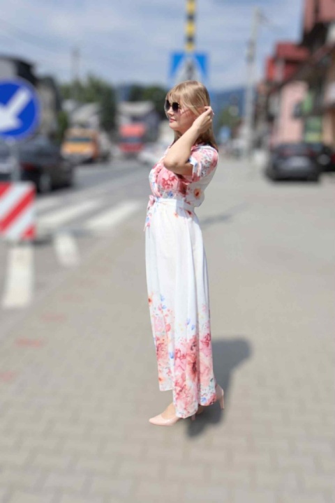 Długa sukienka z kopertowym dekoltem, wzór kwiatowy, 60% len