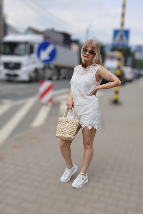 Gipiurowe krótkie spodenki