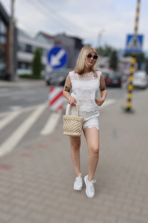 Gipiurowe krótkie spodenki