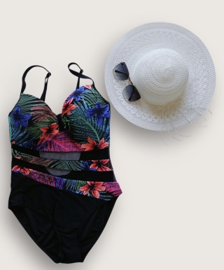 Kostium kąpielowy jednoczęściowy, motyw kwiatowy