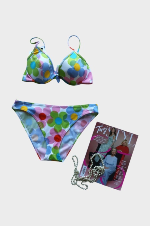 Kostium kąpielowy dwuczęściowy w kwiaty