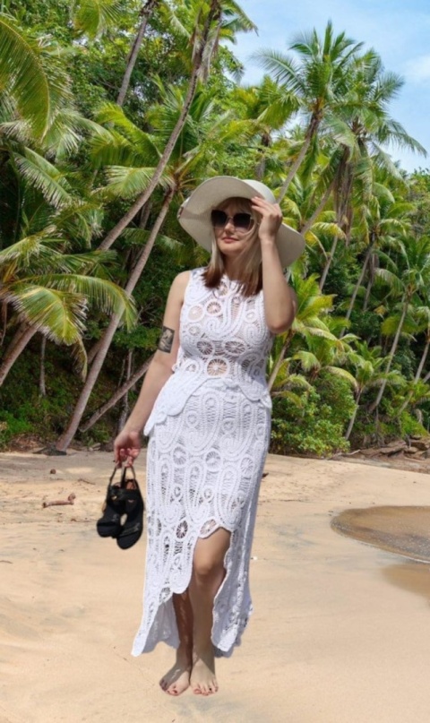 Szydełkowy, ażurowy, asymetryczny komplet-spódnica i top