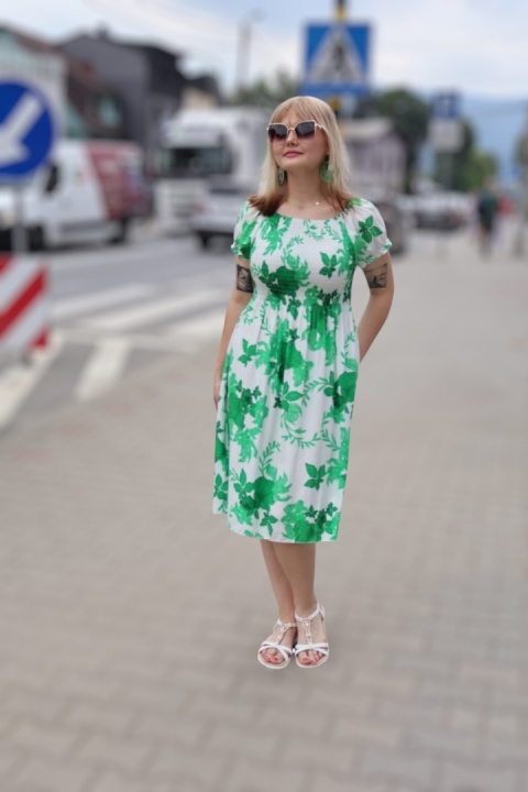 Zwiewna sukienka w kwiaty, hiszpanka