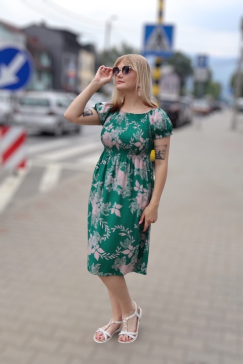 Zwiewna sukienka w kwiaty, hiszpanka