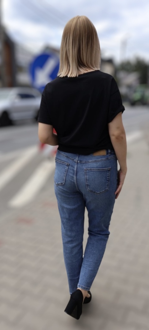 Bluzka bawełniana czarna z nadrukiem rockowym