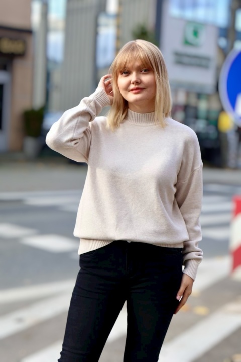 Casualowy półgolf damski beżowy