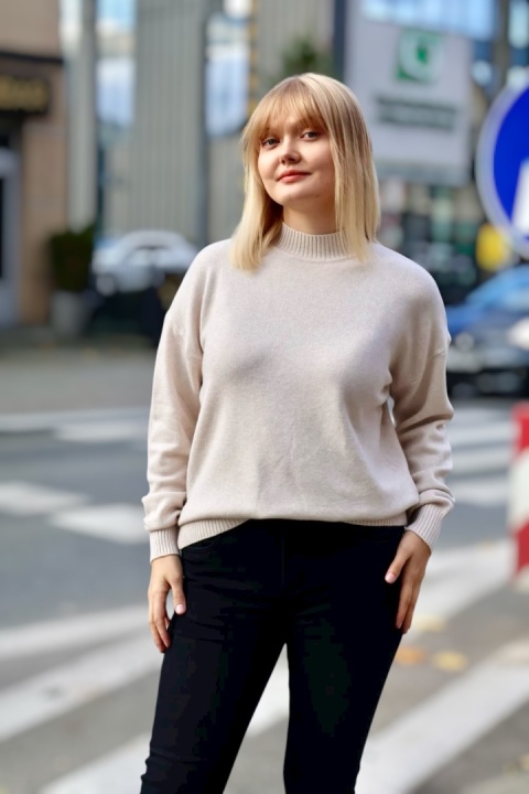 Casualowy półgolf damski beżowy