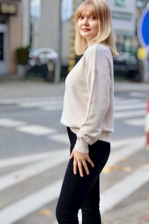 Casualowy półgolf damski beżowy