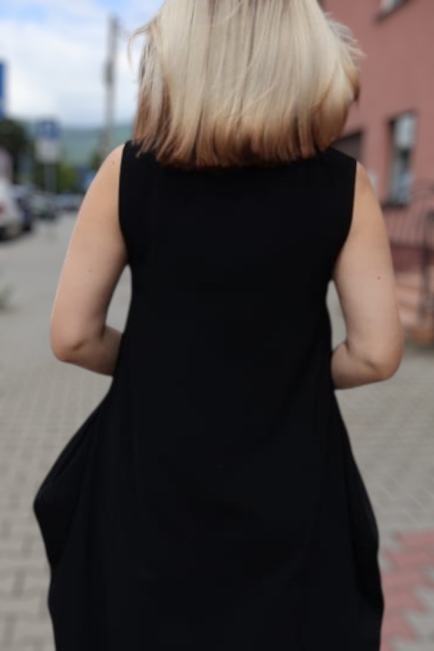 Czarna sukienka midi Kristen z kieszeniami pasek w zestawie Pietro Brunelli