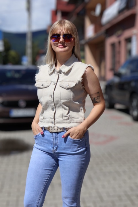 Kamizelka damska jeansowa beżowa