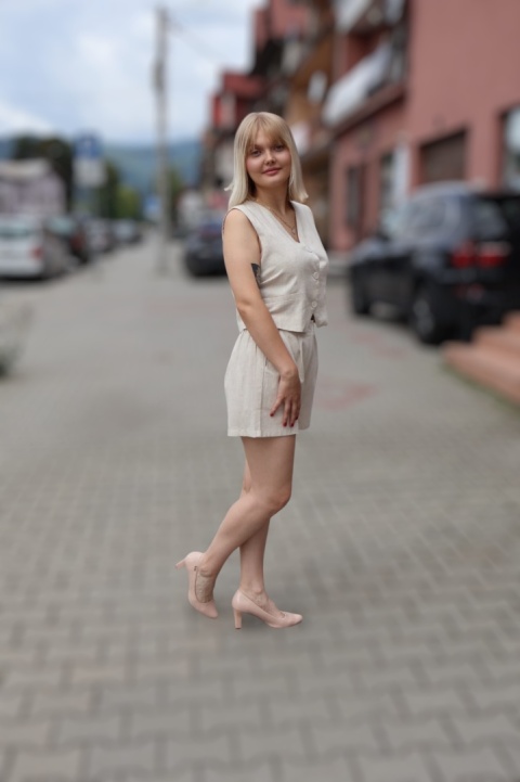 Komplet garniturowy, lniano wiskozowy, kamizelka i spodenki, beżowy