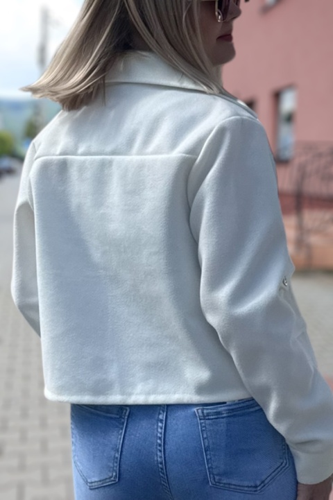 Krótka kurtka damska z ozdobnymi złotymi guzikami