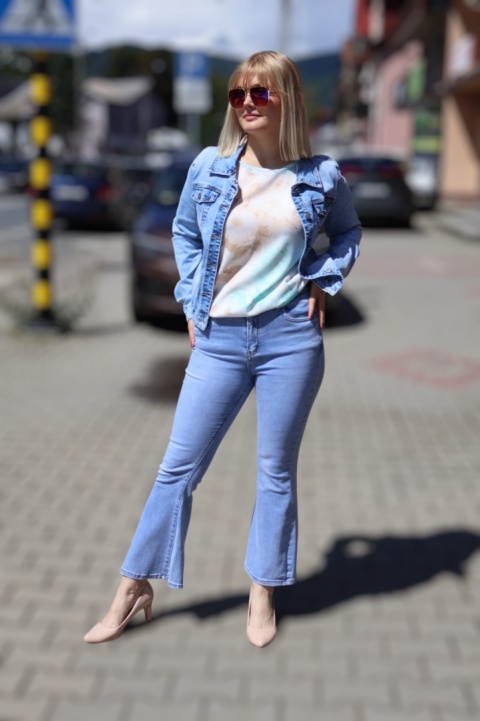 Kurtka jeansowa z kieszeniami