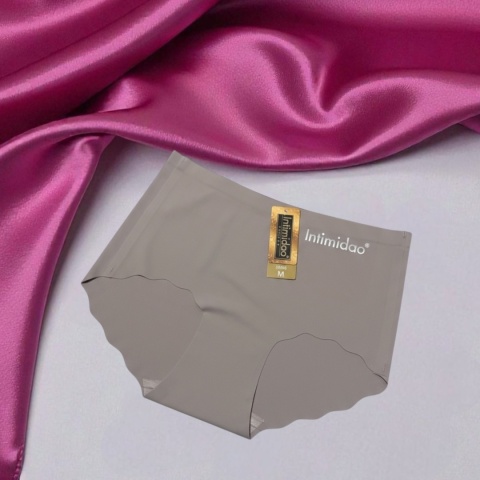 Majtki damskie bezszwowe laserowo cięte beżowe