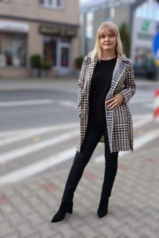 Stylowy płaszcz w kratę z guzikami, klasyczny płaszcz jesienny UNI