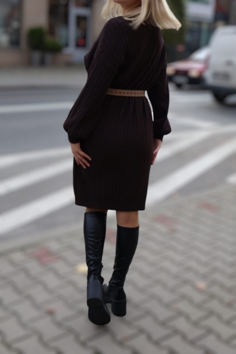 Czekoladowa sukienka dzianinowa, sukienka prążkowana z długim rękawem UNI