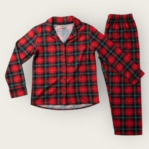 Bawełniana piżama damska w kratę – klasyczna czerwień
