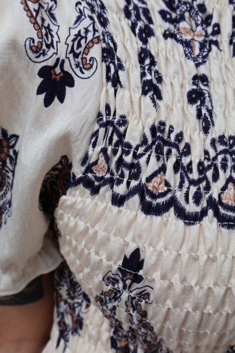 Sukienka maxi hiszpanka, azteckie wzory, krótki rękaw