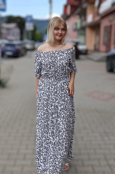 Sukienka maxi hiszpanka w drobne listki, krótki rękaw, biała