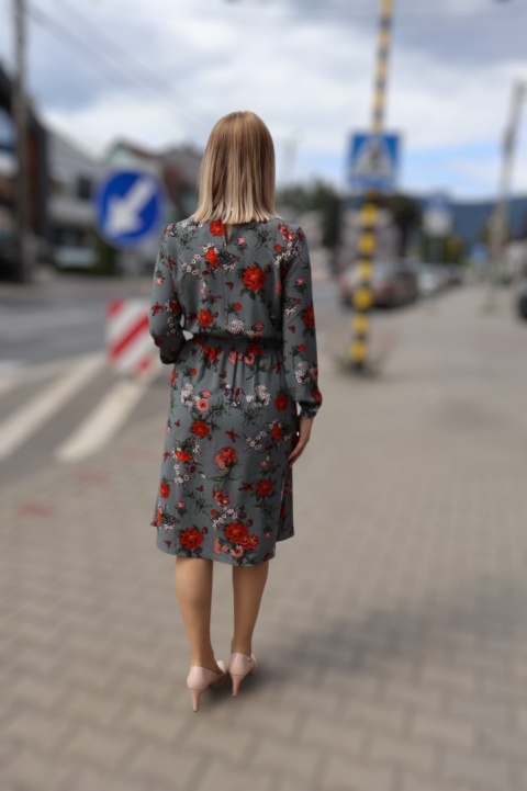 Sukienka midi w kwiaty z długim rękawem Only