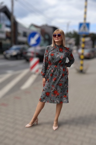 Sukienka midi w kwiaty z długim rękawem Only