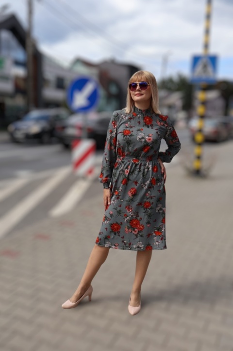 Sukienka midi w kwiaty z długim rękawem Only