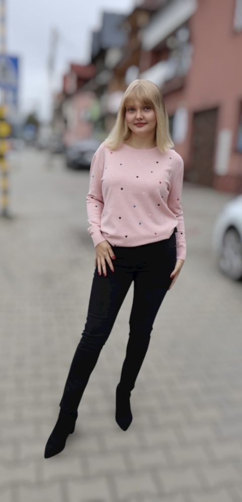 Sweter damski z serduszkami, różowy