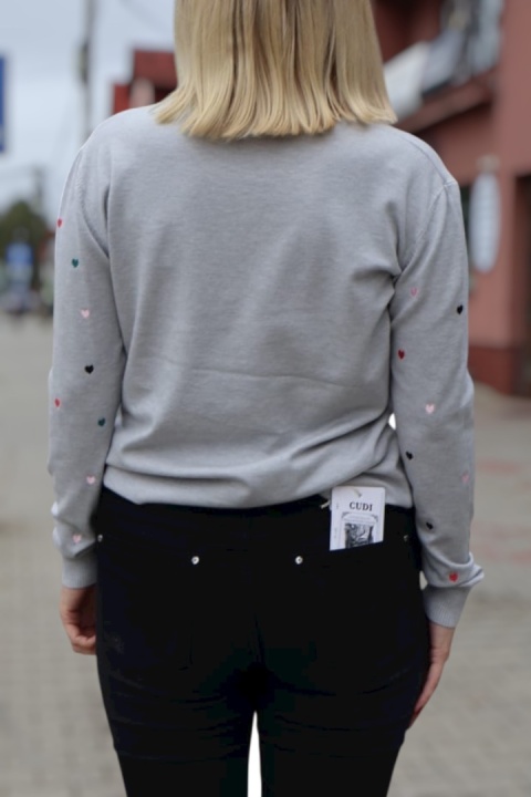 Sweter damski z serduszkami, szary