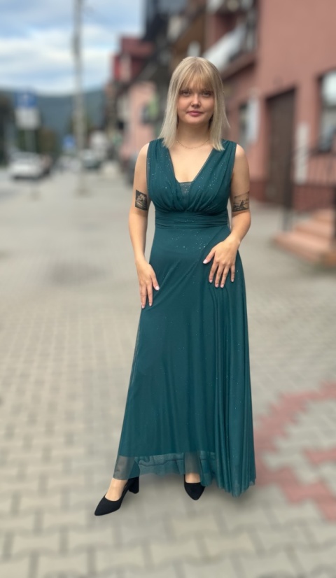Wieczorowa tiulowa sukienka maxi z dekoltem w serek- zielona
