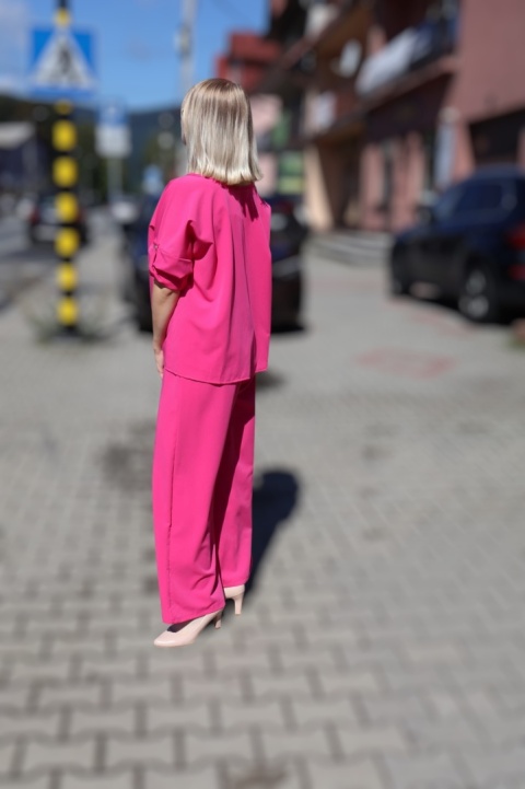 Wiskozowy komplet bluzka i spodnie z szerokimi nogawkami róż fuksja